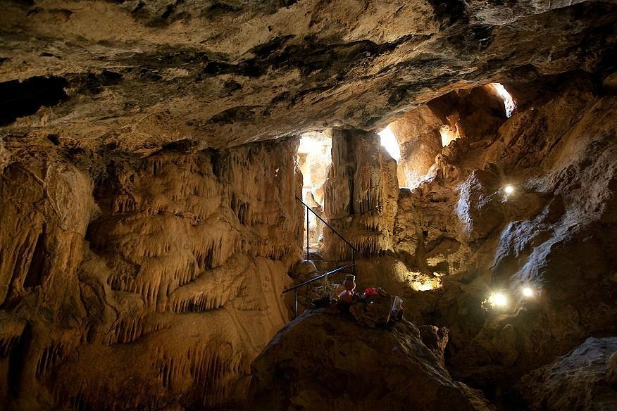 cueva-de-es-cuieram.jpg